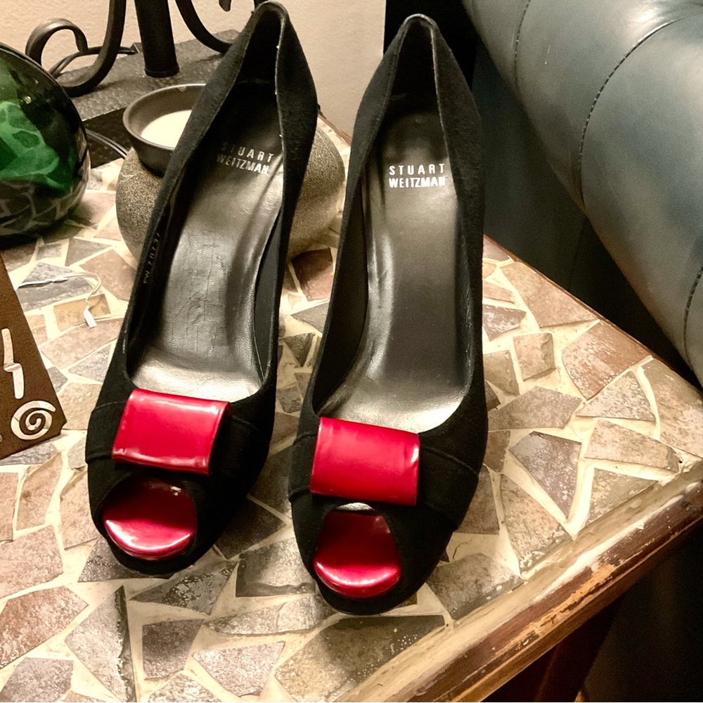 ♥️STUART WEITZMAN ♥️Sexy Black Suede & Red patent leather ♥️VALENTINES READY ♥️